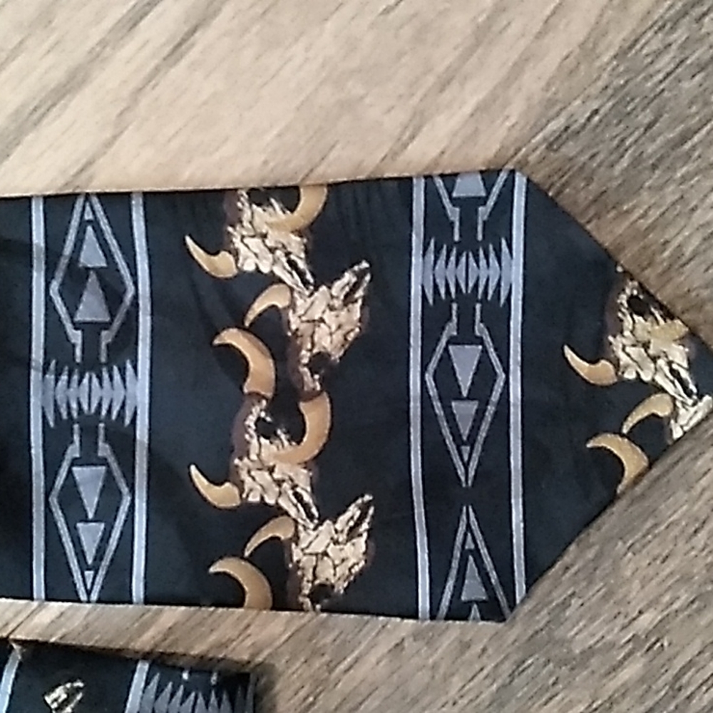 Roper men's tie